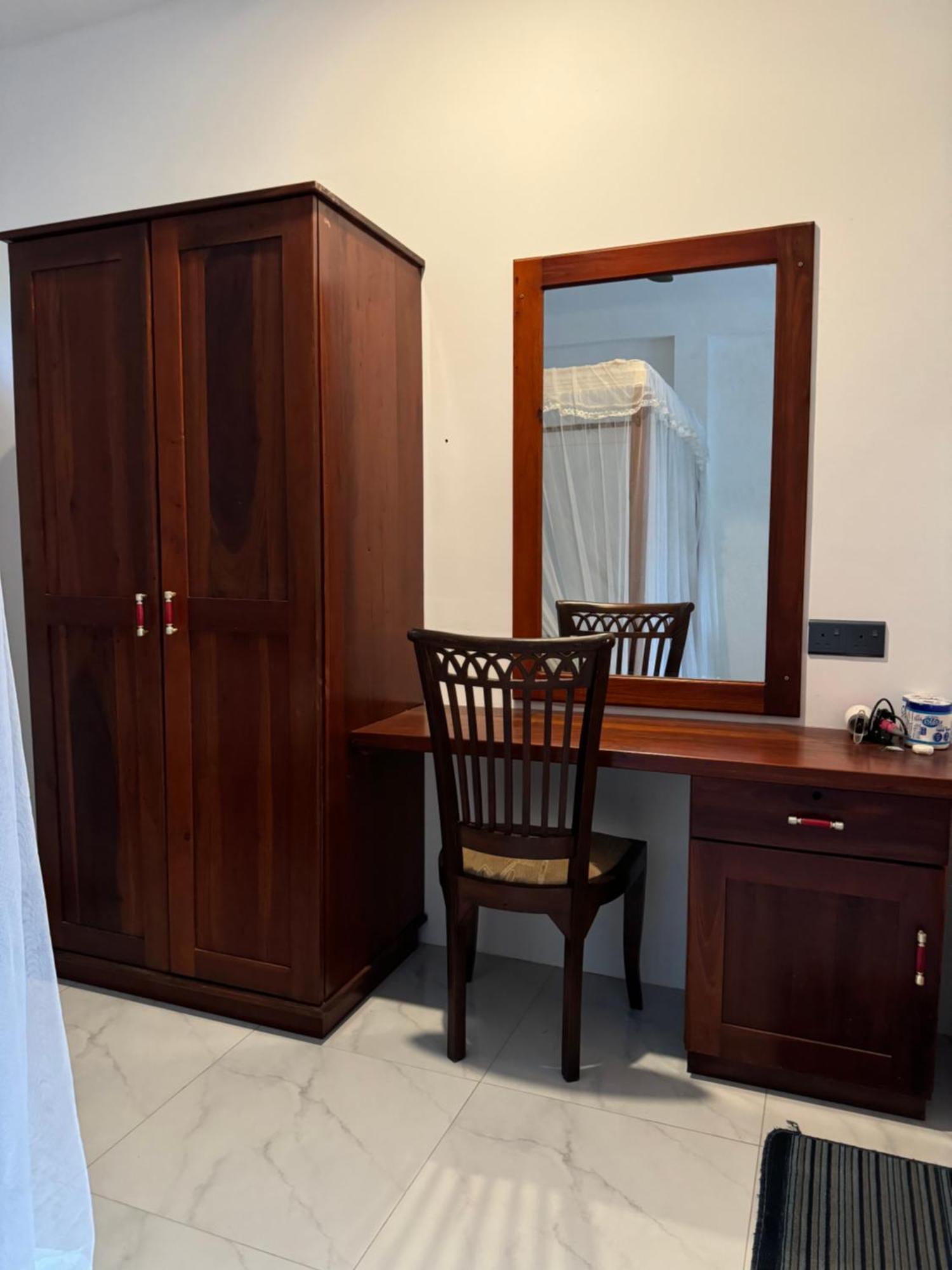 Brinkhouse Guesthouse , Unawatuna Beach Экстерьер фото