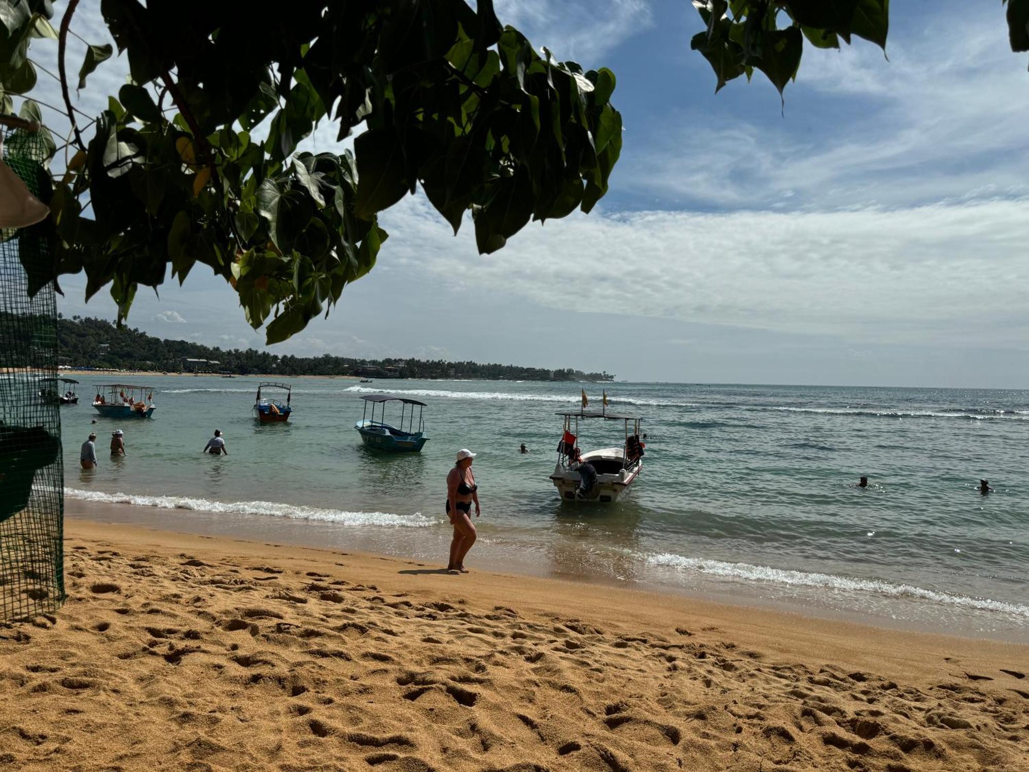 Brinkhouse Guesthouse , Unawatuna Beach Экстерьер фото